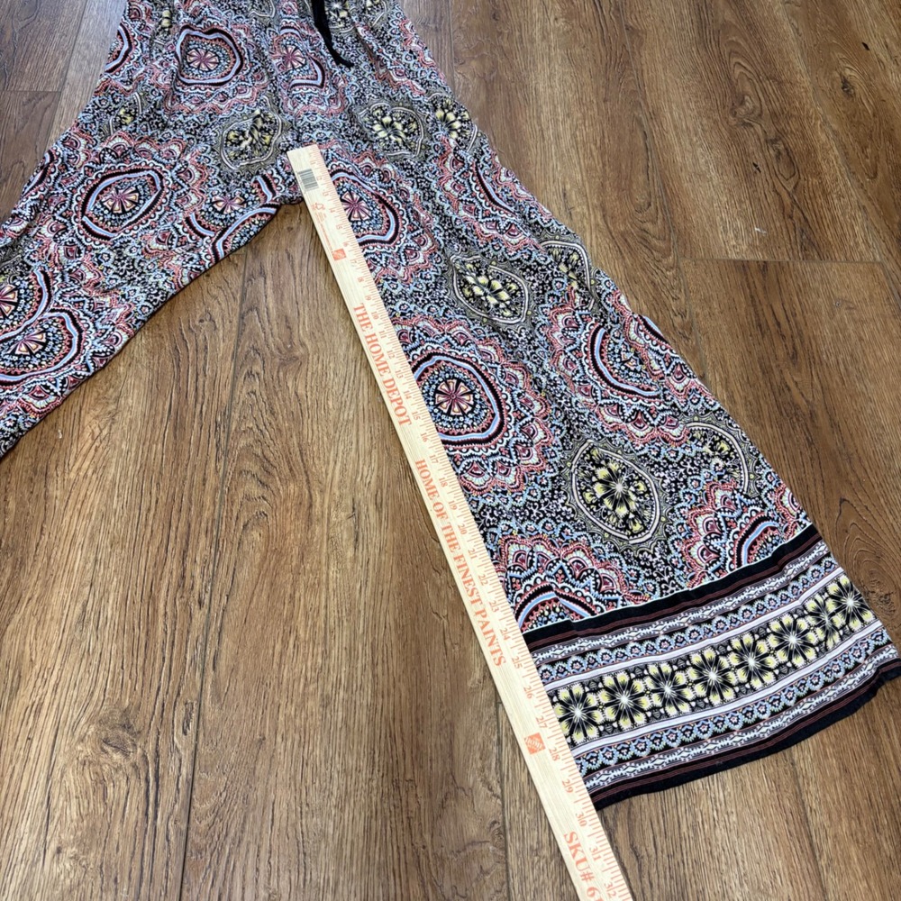 Xhilaration Womens Boho Medallion Paisley Wide Leg Jumpsuit colorful‎ Size M - Picture 5 of 10